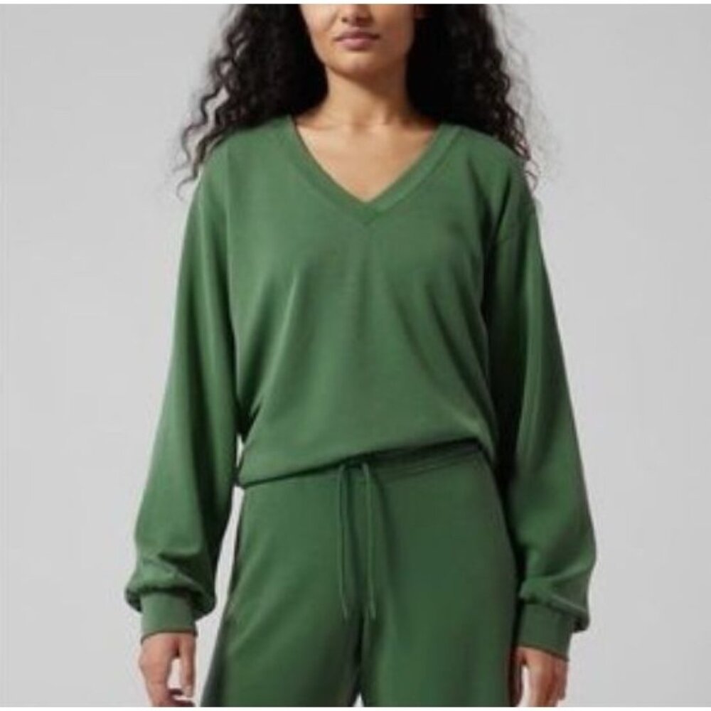 Athleta Willow V-Neck Sweatshirt Size Medium